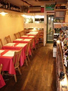 �p�X�^�}�j�A�̓X��