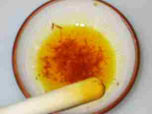 �T�t�����𔒃��C���ł̂΂�